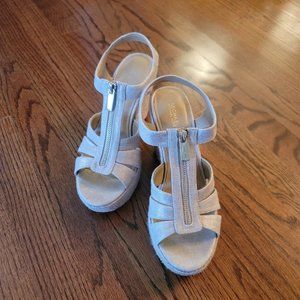 Michael Kors Berkley Wedge Espadrille, Pale Gold, Sz 8.5, EUC